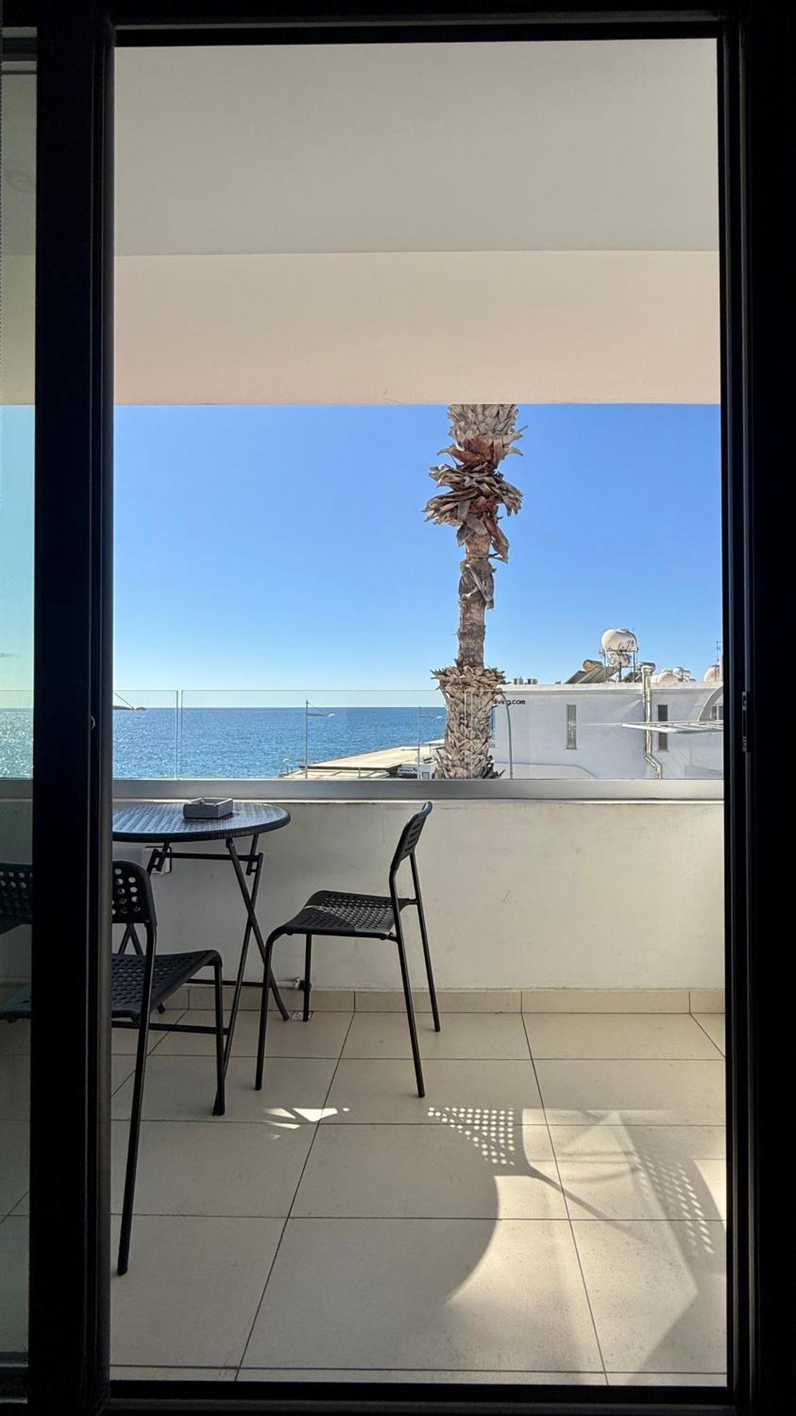 Sea La Vie #1 - Luxury Seaview Apartment Paphos Exteriör bild